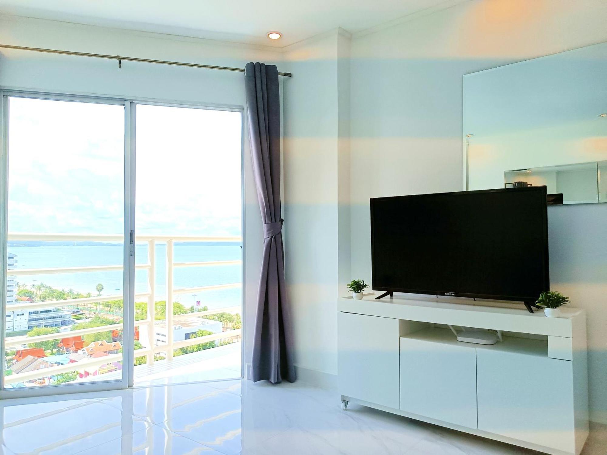 Sea View Beachfront Condos Pattaya Jomtien Beach Exterior foto