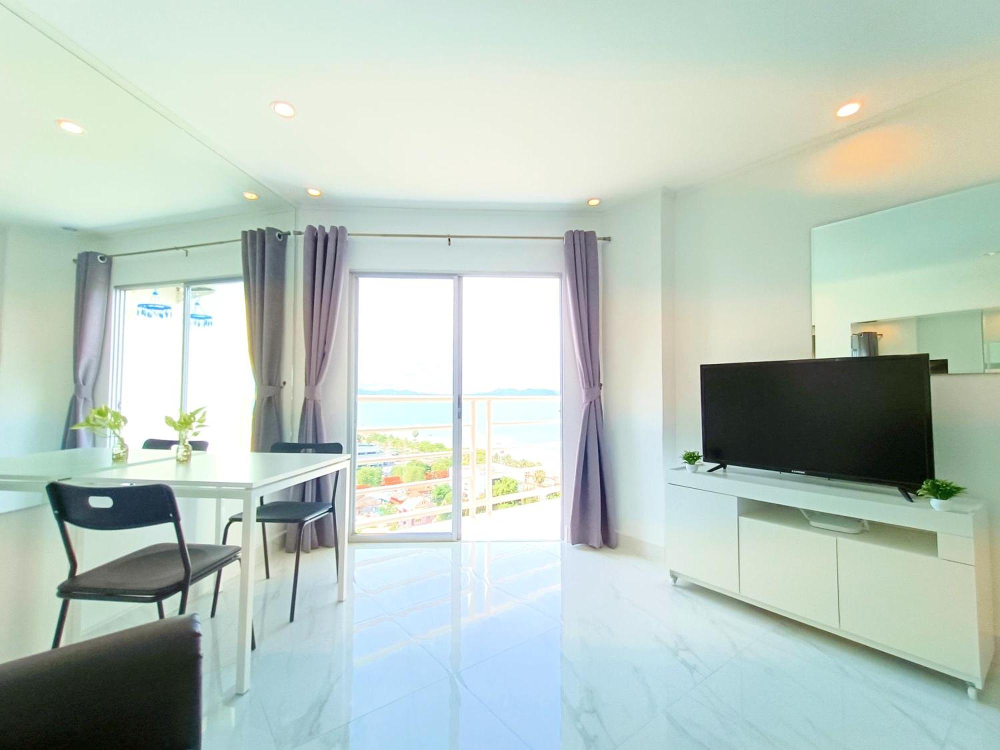 Sea View Beachfront Condos Pattaya Jomtien Beach Exterior foto